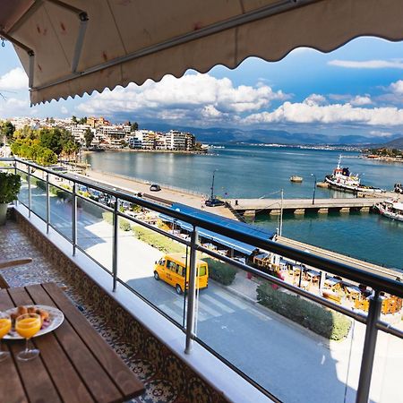 Debbies Διαμέρισμα Δίπλα Στο Νερό #2 ! Chalkida Bagian luar foto